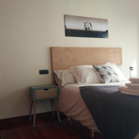 Apartamento Completo Con Parking Privado Y Wifi En San Roque ヴィーゴ エクステリア 写真