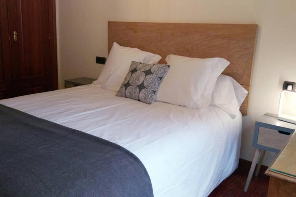 Apartamento Completo Con Parking Privado Y Wifi En San Roque ヴィーゴ エクステリア 写真