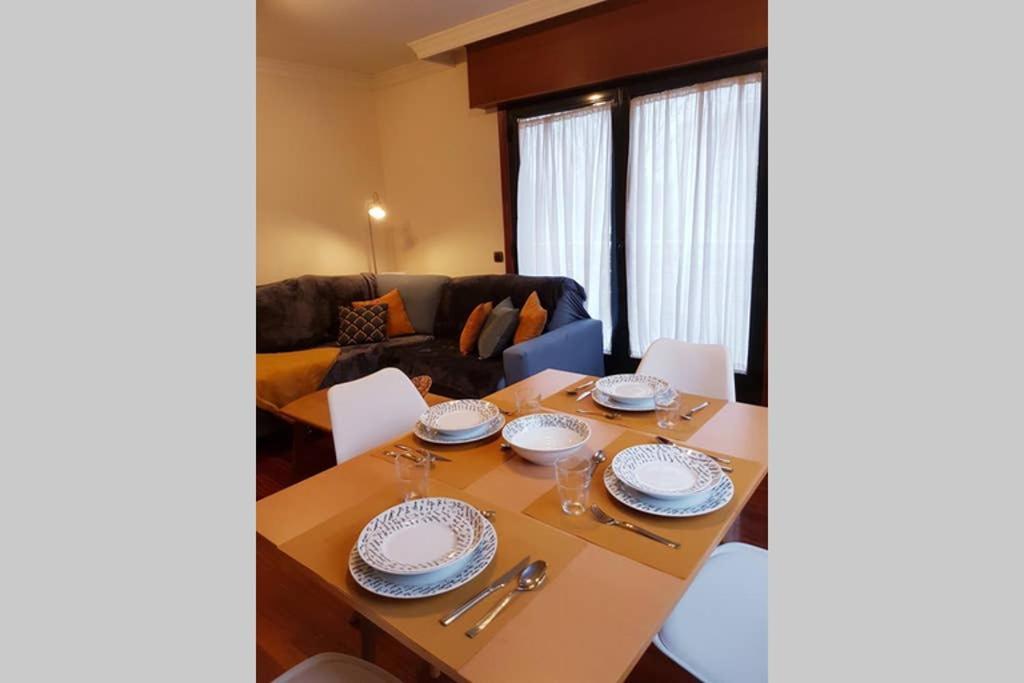 Apartamento Completo Con Parking Privado Y Wifi En San Roque ヴィーゴ エクステリア 写真