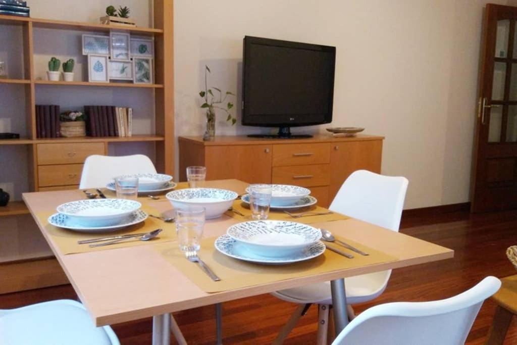 Apartamento Completo Con Parking Privado Y Wifi En San Roque ヴィーゴ エクステリア 写真