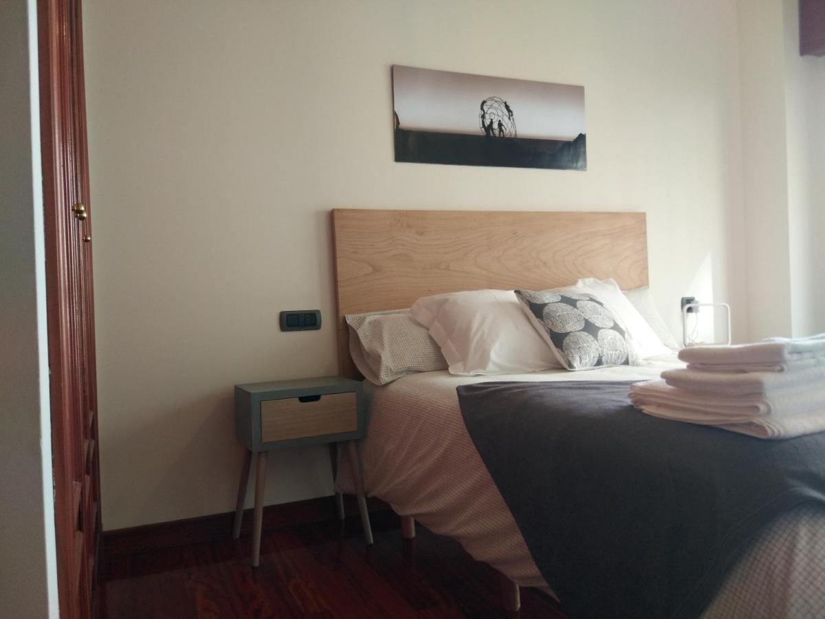 Apartamento Completo Con Parking Privado Y Wifi En San Roque ヴィーゴ エクステリア 写真